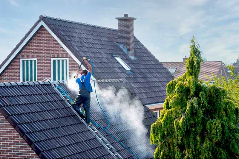 LE FOURN Rénov : Entreprise couvreur en Belgique : entretien toiture : nettoyage, démoussage et peinture hydrofuge toiture, rénovation de toiture et zinguerie, étanchéité toit plat terrasse roofing, traitement des bois de charpente, nettoyage, démoussage et ravalement peinture façade, imperméabilisation façade et nettoyage des extérieurs dans toute la Belgique : région Flamande, Wallonne et Bruxelles….
